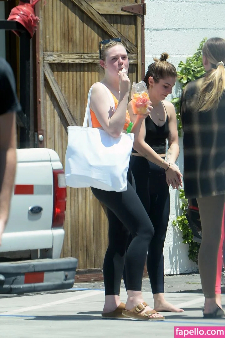 Elle Fanning Onlyfans Photo Gallery 