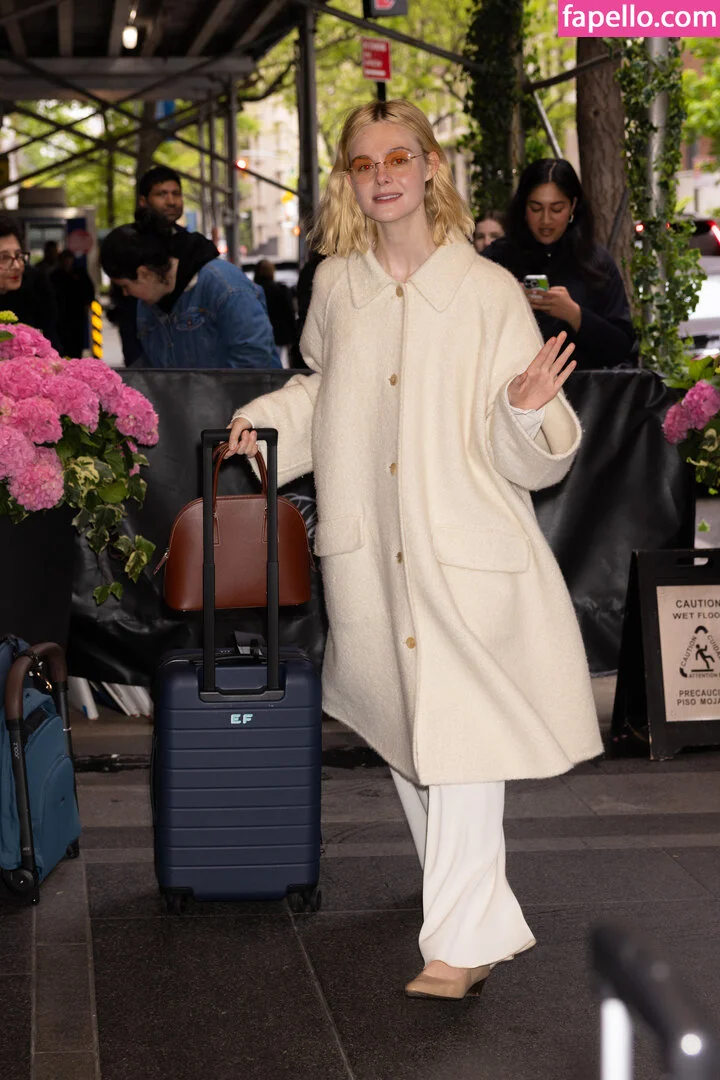 Elle Fanning Onlyfans Photo Gallery 