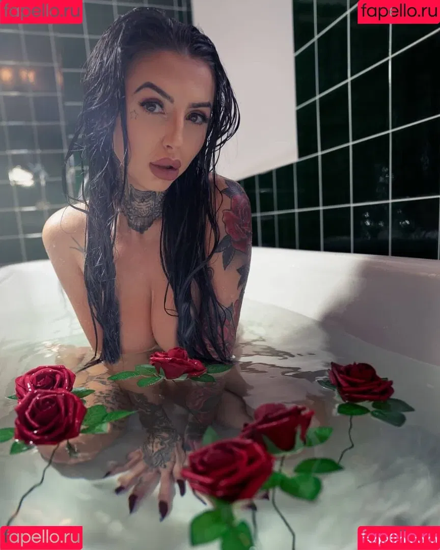 Hollie Stafford Onlyfans Photo Gallery 