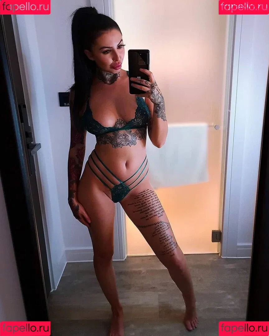 Hollie Stafford Onlyfans Photo Gallery 