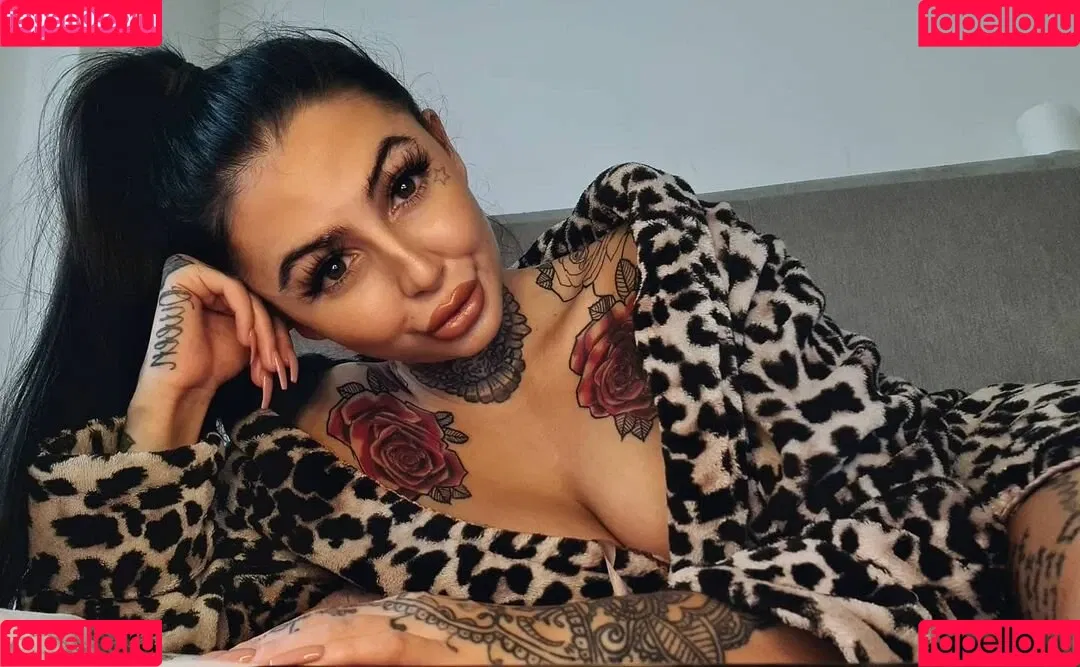 Hollie Stafford Onlyfans Photo Gallery 