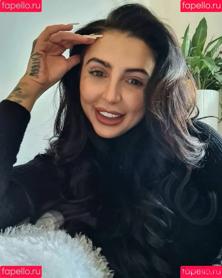 Hollie Stafford Onlyfans Photo Gallery 