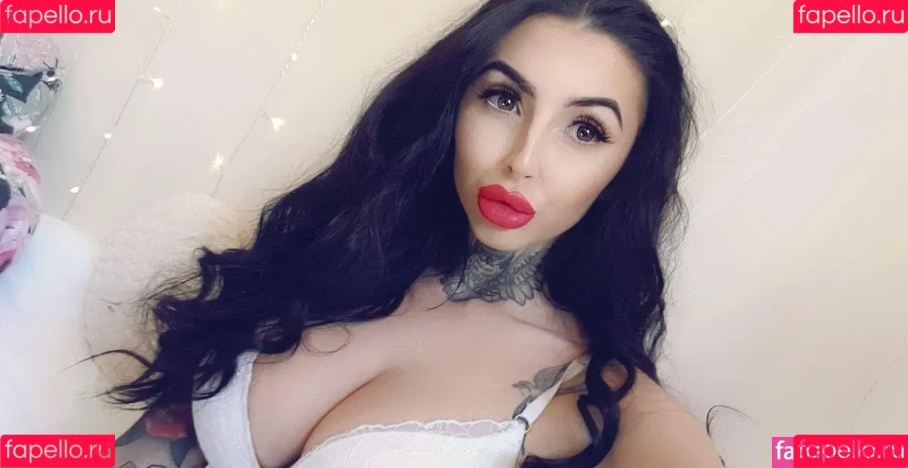 Hollie Stafford Onlyfans Photo Gallery 