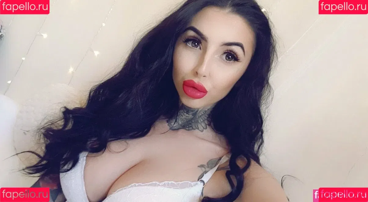 Hollie Stafford Onlyfans Photo Gallery 