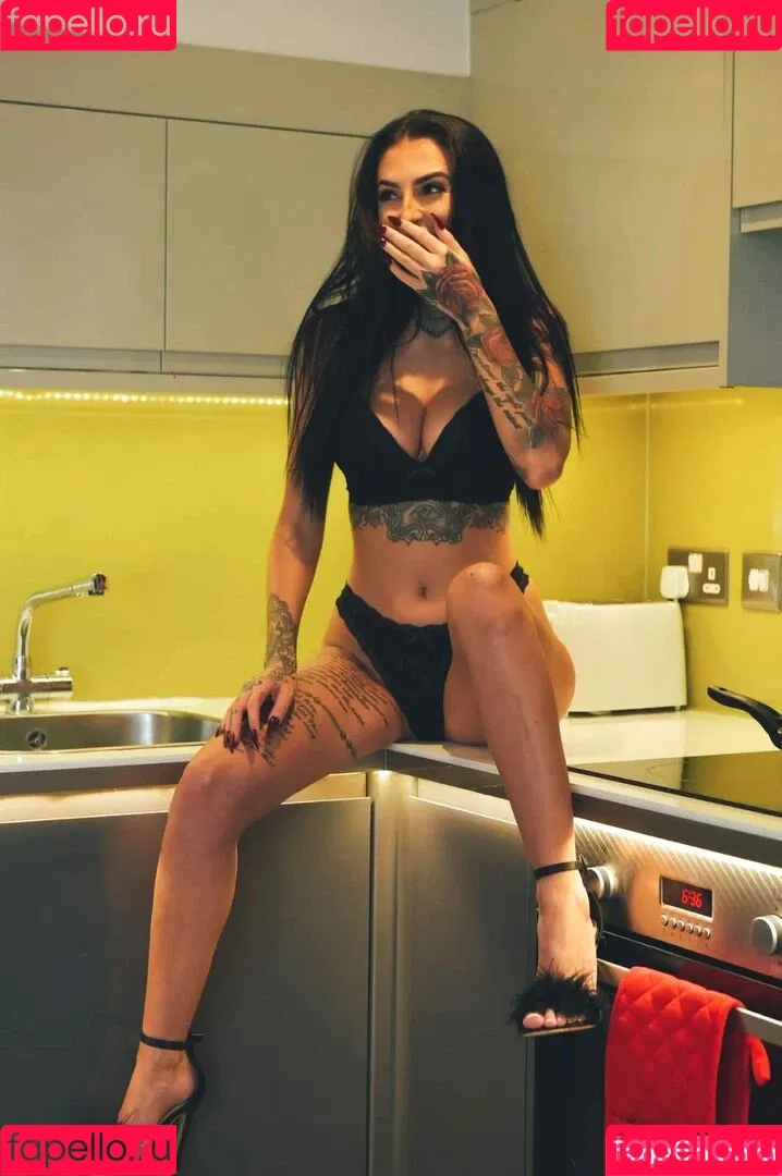 Hollie Stafford Onlyfans Photo Gallery 