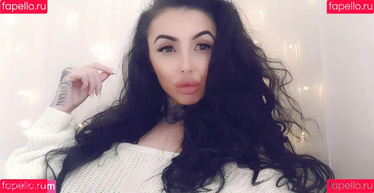 Hollie Stafford Onlyfans Photo Gallery 