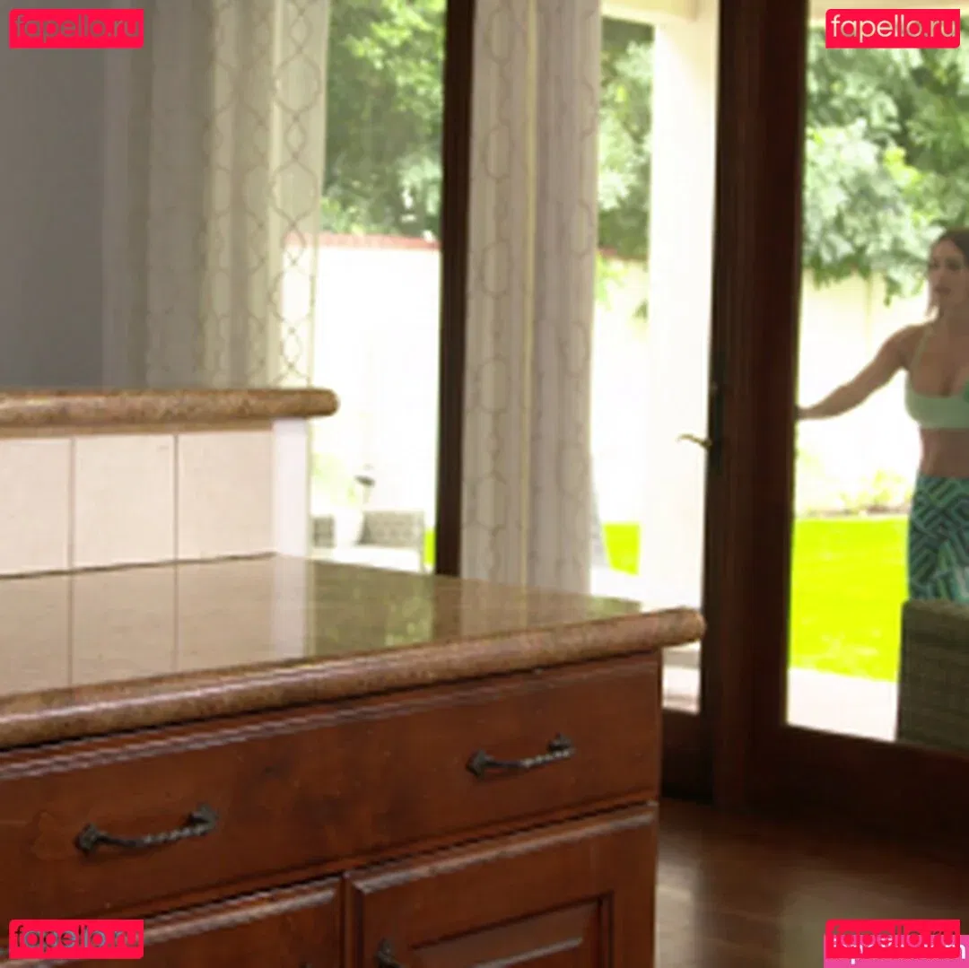 Krissy Lynn Onlyfans Photo Gallery 