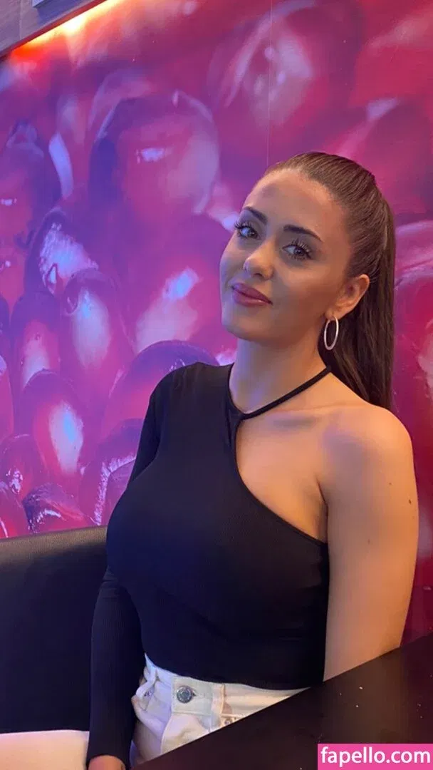 Rosario Matew Onlyfans Photo Gallery 