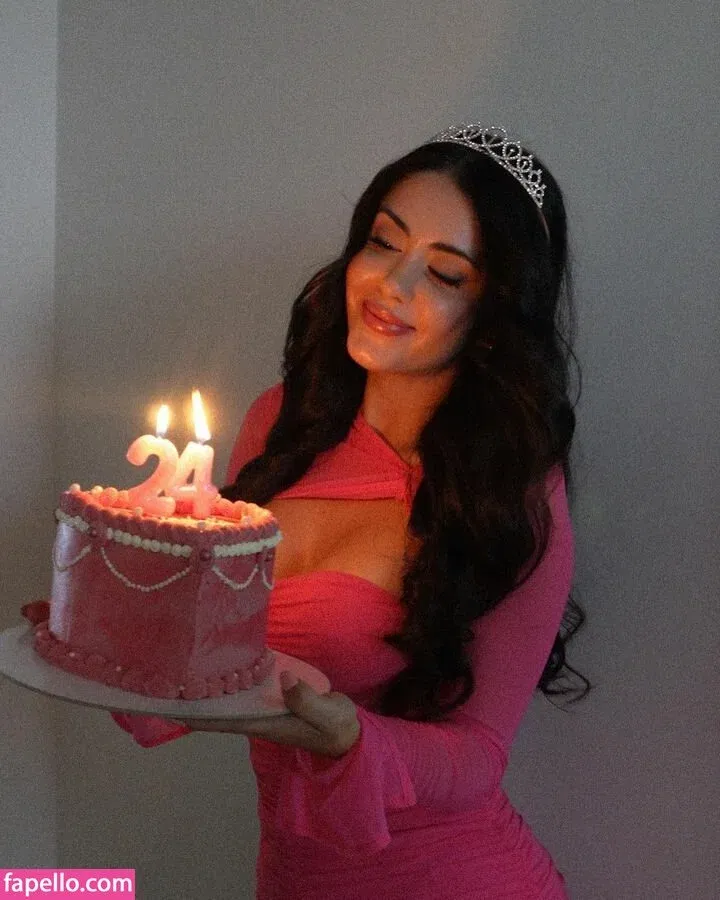 Rosario Matew Onlyfans Photo Gallery 