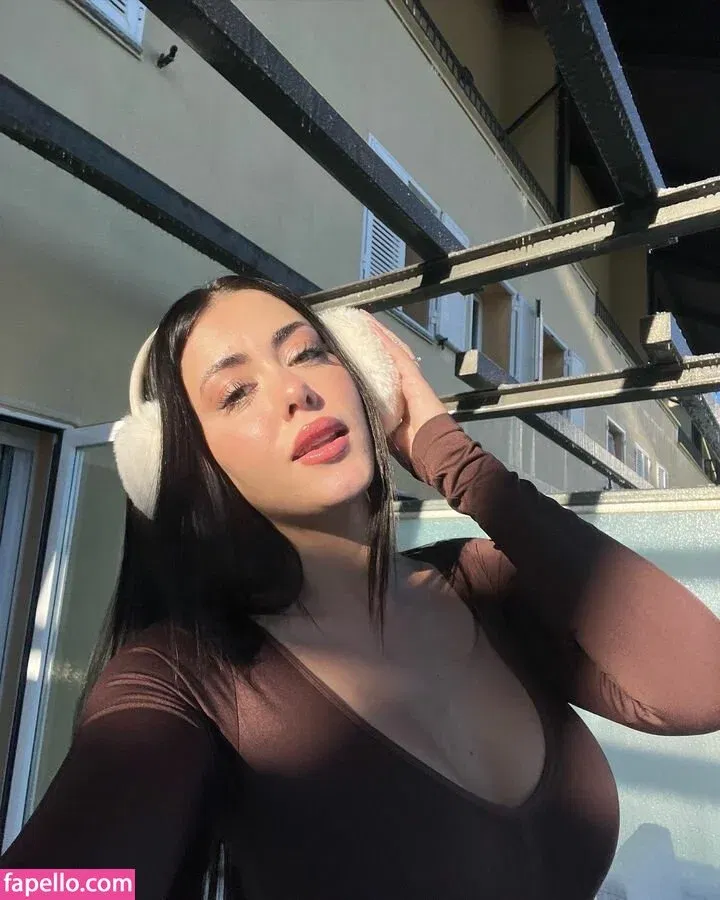 Rosario Matew Onlyfans Photo Gallery 