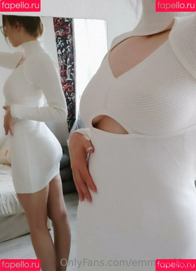 emmabl00m Onlyfans Photo Gallery 