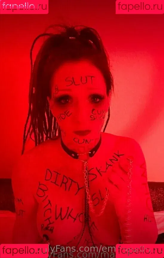 emmabl00m Onlyfans Photo Gallery 