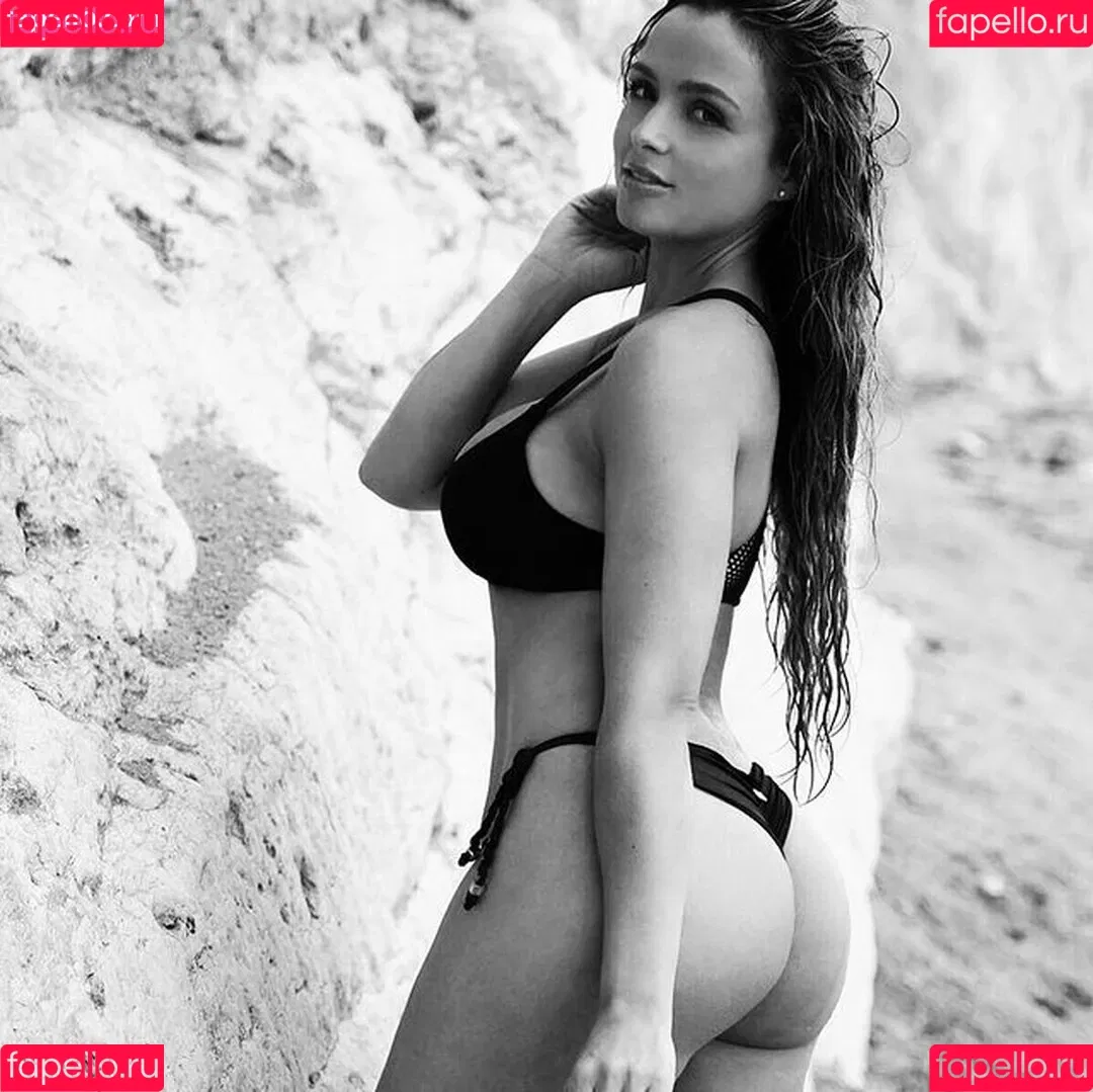 Louise Moore Onlyfans Photo Gallery 
