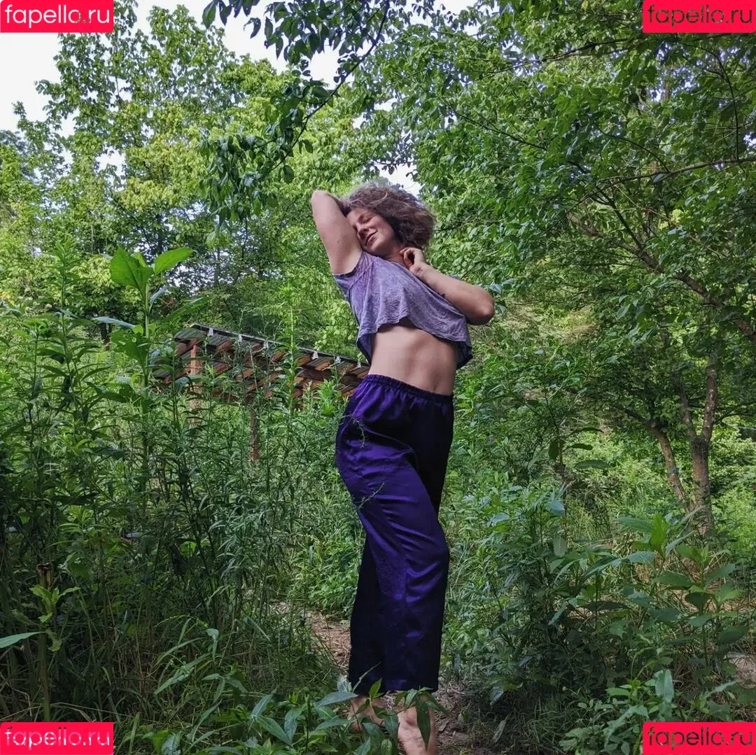 Hallee Hirsh Onlyfans Photo Gallery 