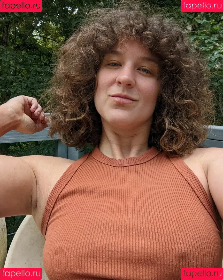 Hallee Hirsh Onlyfans Photo Gallery 