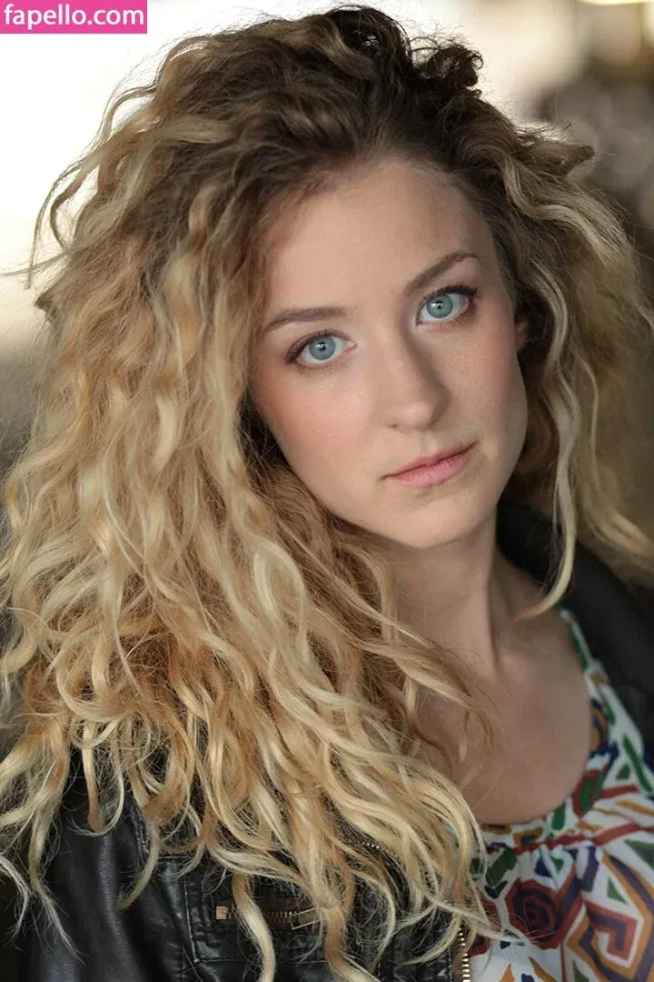 Hallee Hirsh Onlyfans Photo Gallery 