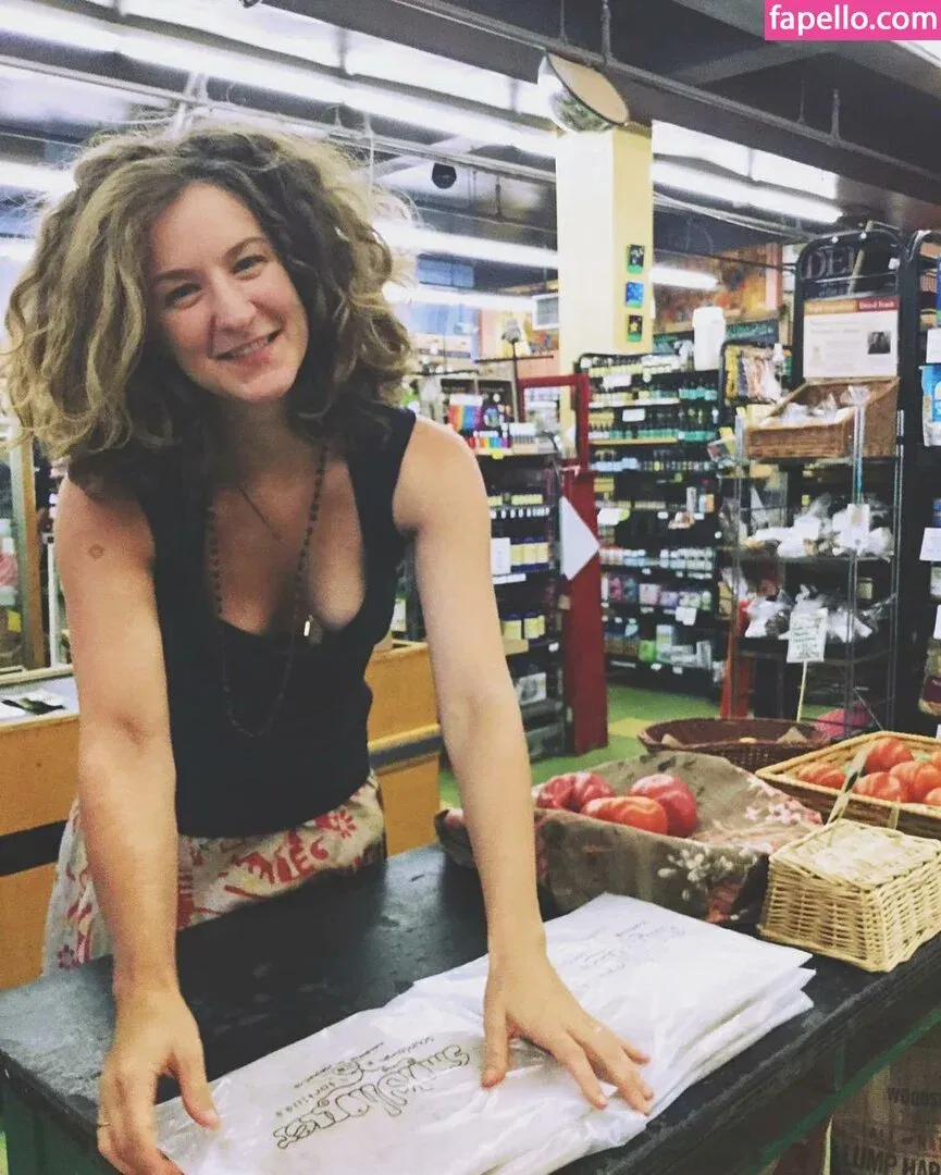 Hallee Hirsh Onlyfans Photo Gallery 