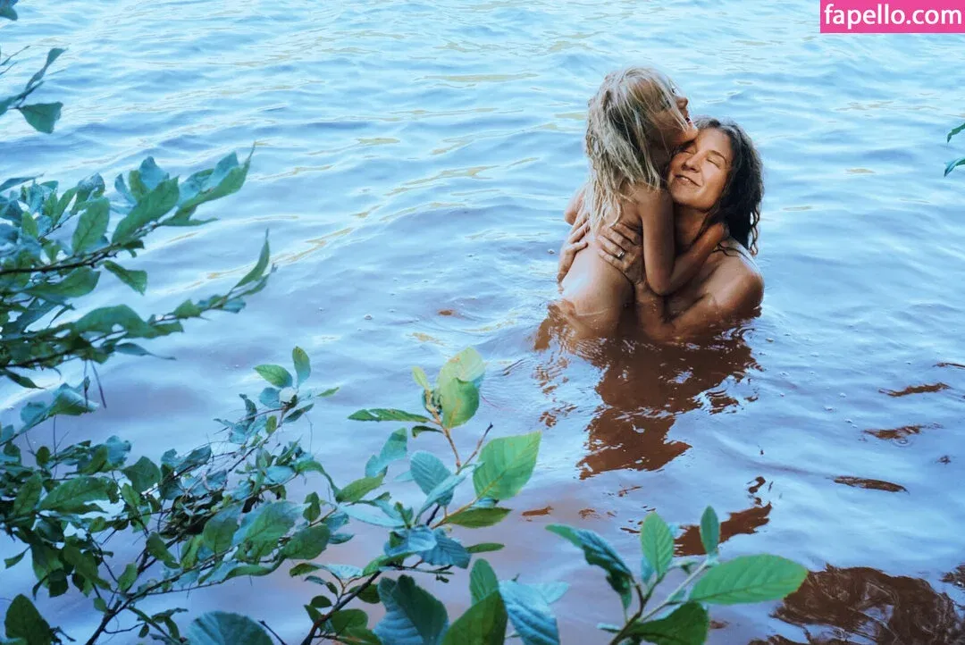 Hallee Hirsh Onlyfans Photo Gallery 