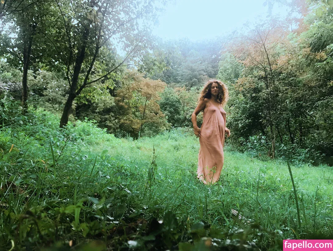 Hallee Hirsh Onlyfans Photo Gallery 