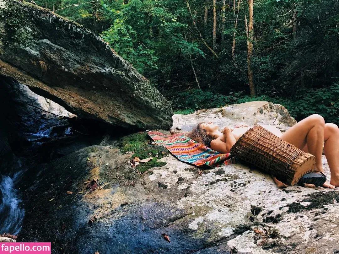 Hallee Hirsh Onlyfans Photo Gallery 