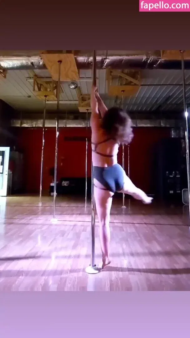 Hallee Hirsh Onlyfans Photo Gallery 