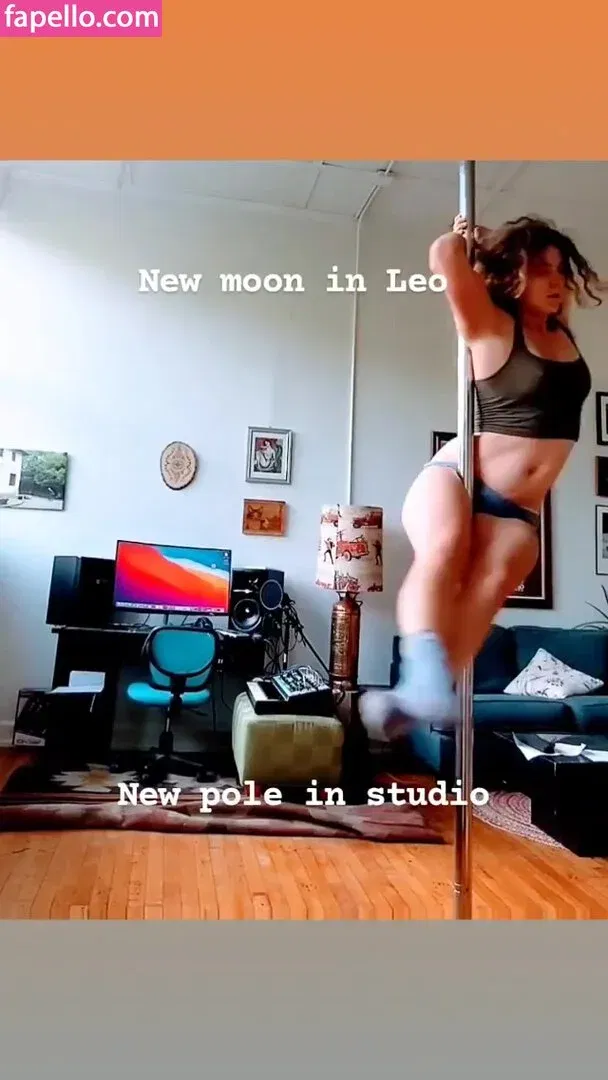 Hallee Hirsh Onlyfans Photo Gallery 