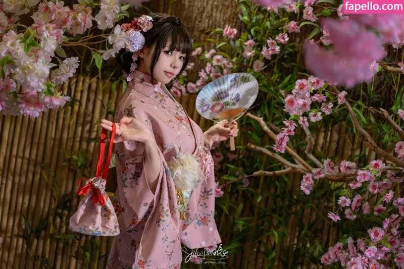 Niantutu Onlyfans Photo Gallery 