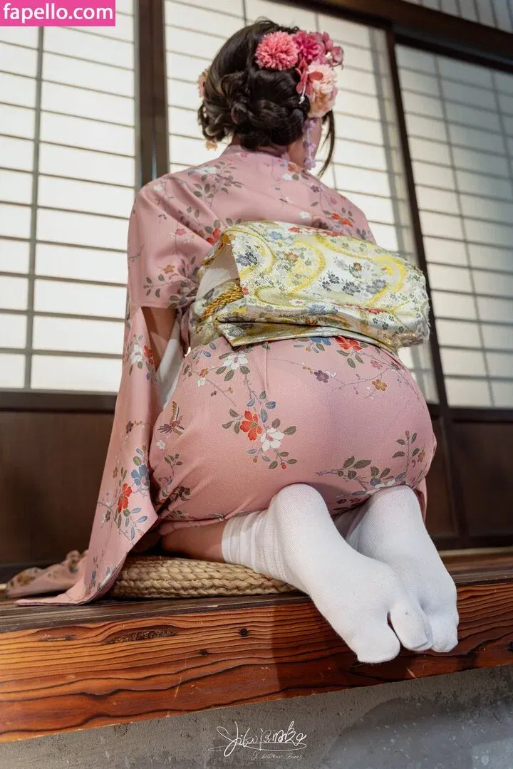 Niantutu Onlyfans Photo Gallery 