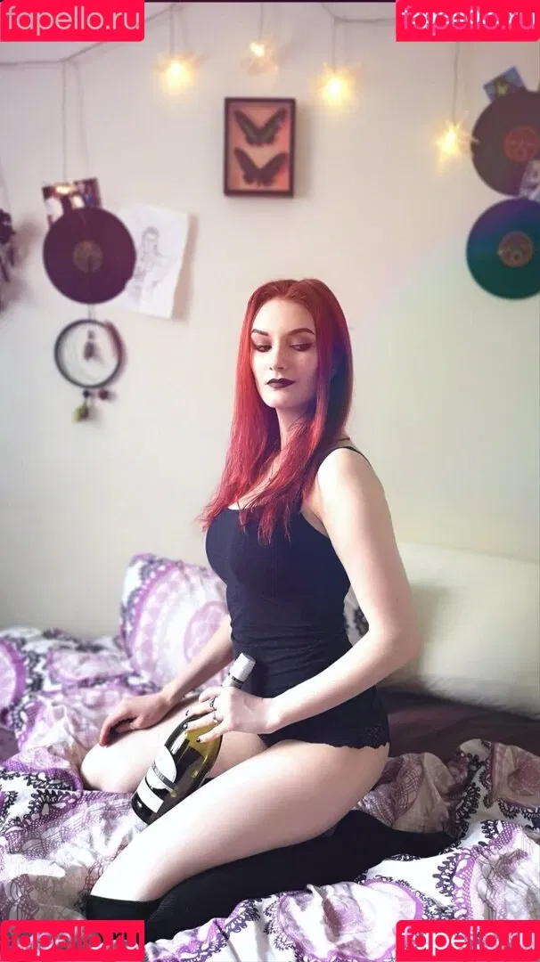 Vixena Siren Onlyfans Photo Gallery 