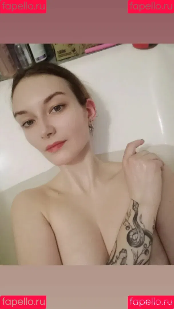 Vixena Siren Onlyfans Photo Gallery 