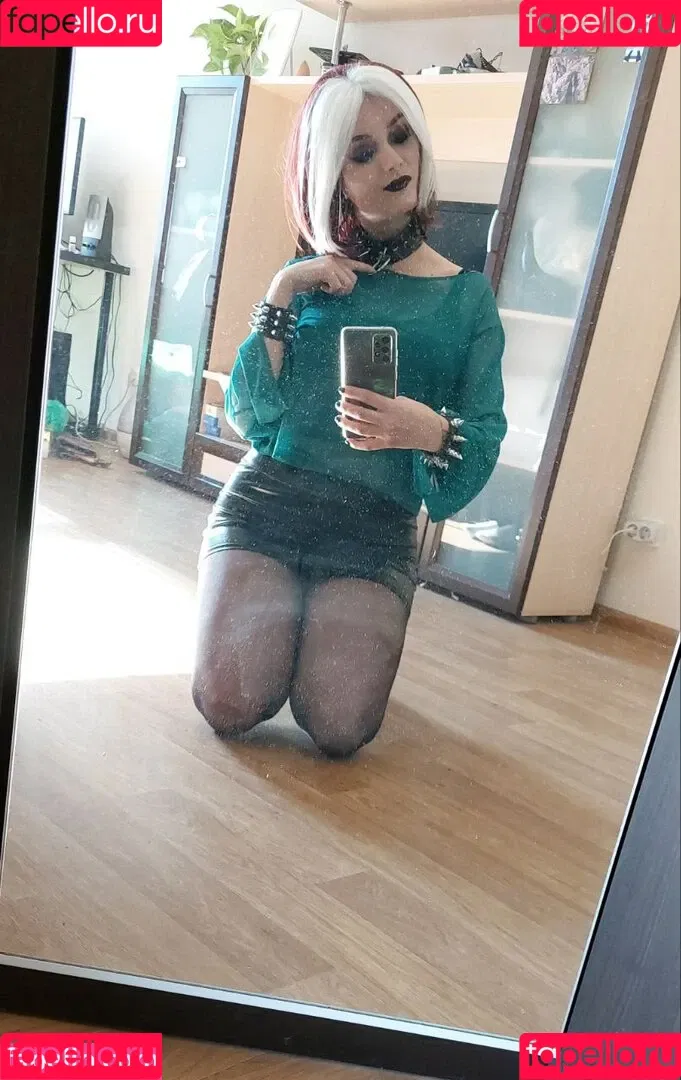 Vixena Siren Onlyfans Photo Gallery 