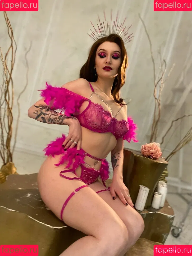 Vixena Siren Onlyfans Photo Gallery 