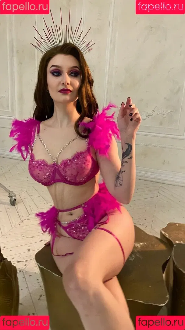Vixena Siren Onlyfans Photo Gallery 
