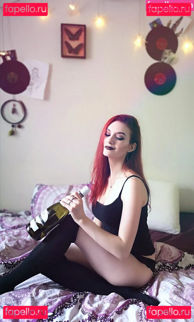 Vixena Siren Onlyfans Photo Gallery 