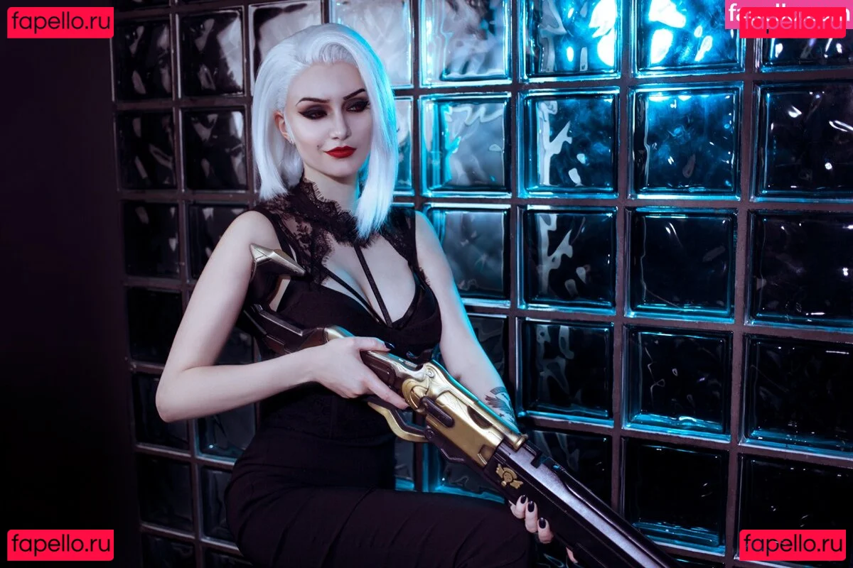 Vixena Siren Onlyfans Photo Gallery 