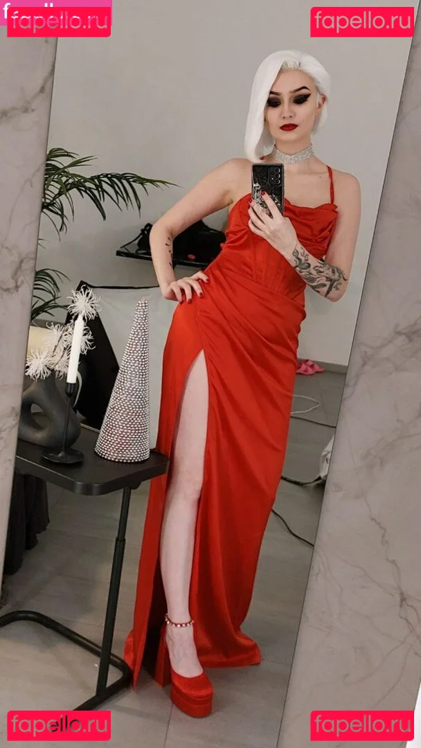 Vixena Siren Onlyfans Photo Gallery 