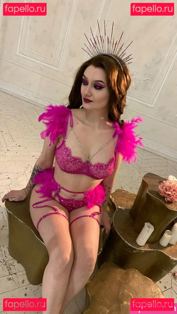 Vixena Siren Onlyfans Photo Gallery 