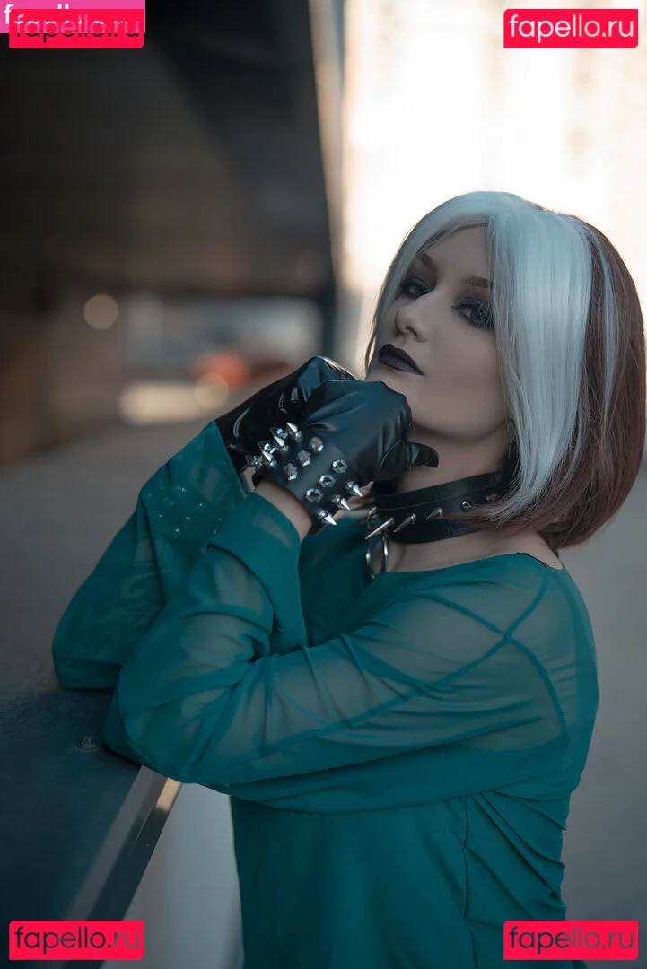 Vixena Siren Onlyfans Photo Gallery 