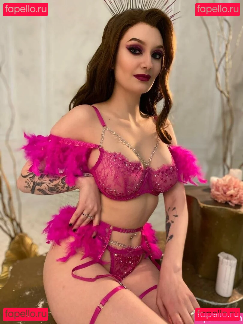 Vixena Siren Onlyfans Photo Gallery 
