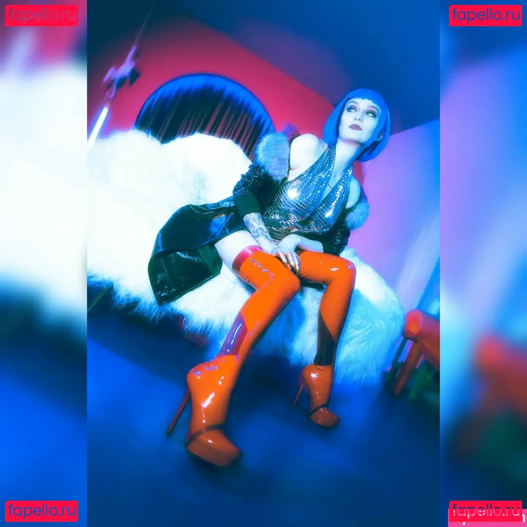 Vixena Siren Onlyfans Photo Gallery 