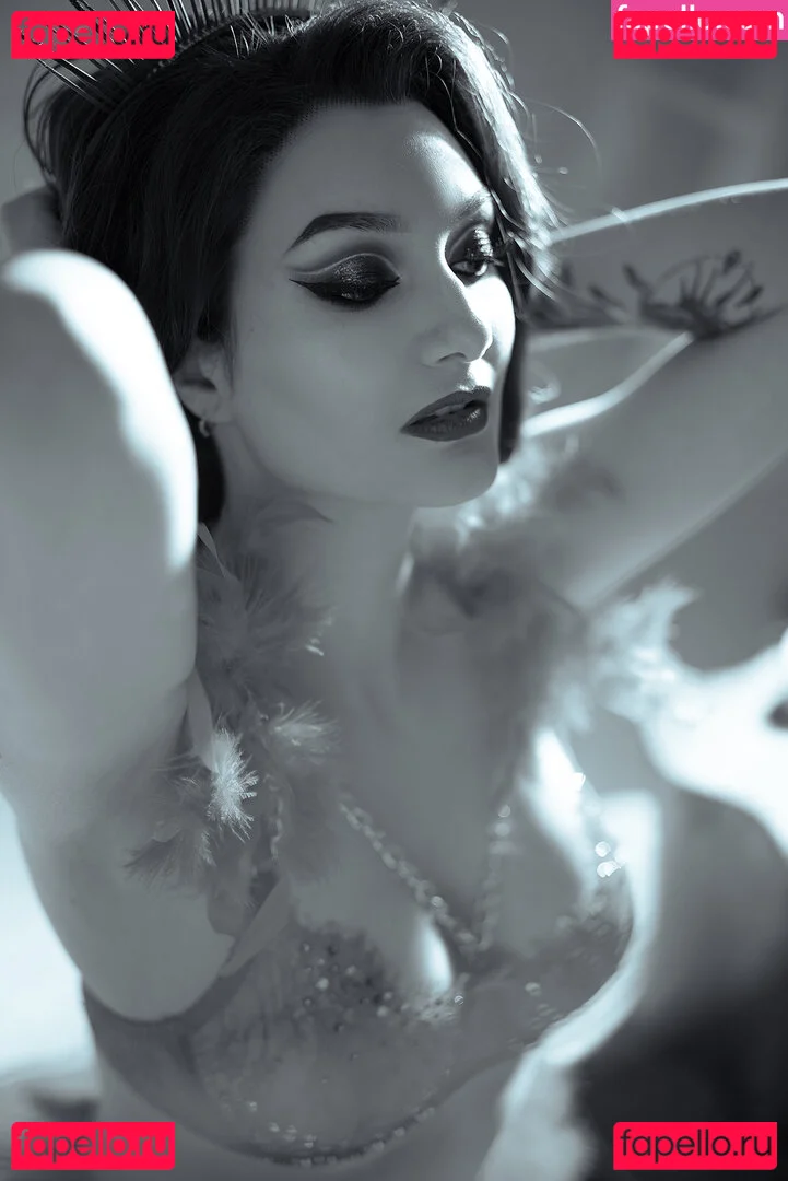 Vixena Siren Onlyfans Photo Gallery 