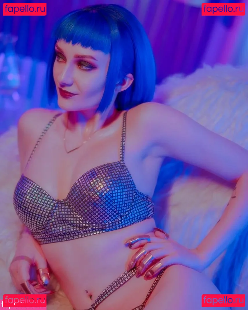 Vixena Siren Onlyfans Photo Gallery 