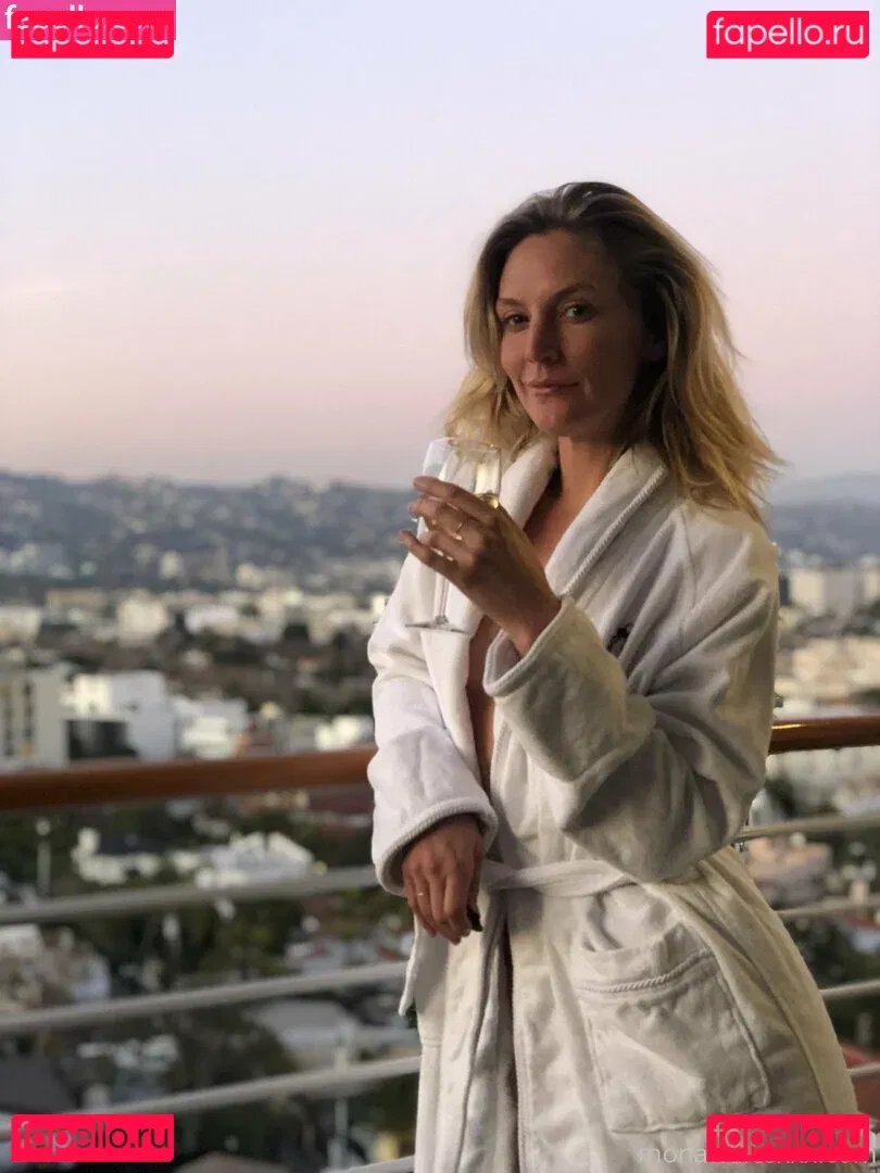 monawalesxxx Onlyfans Photo Gallery 