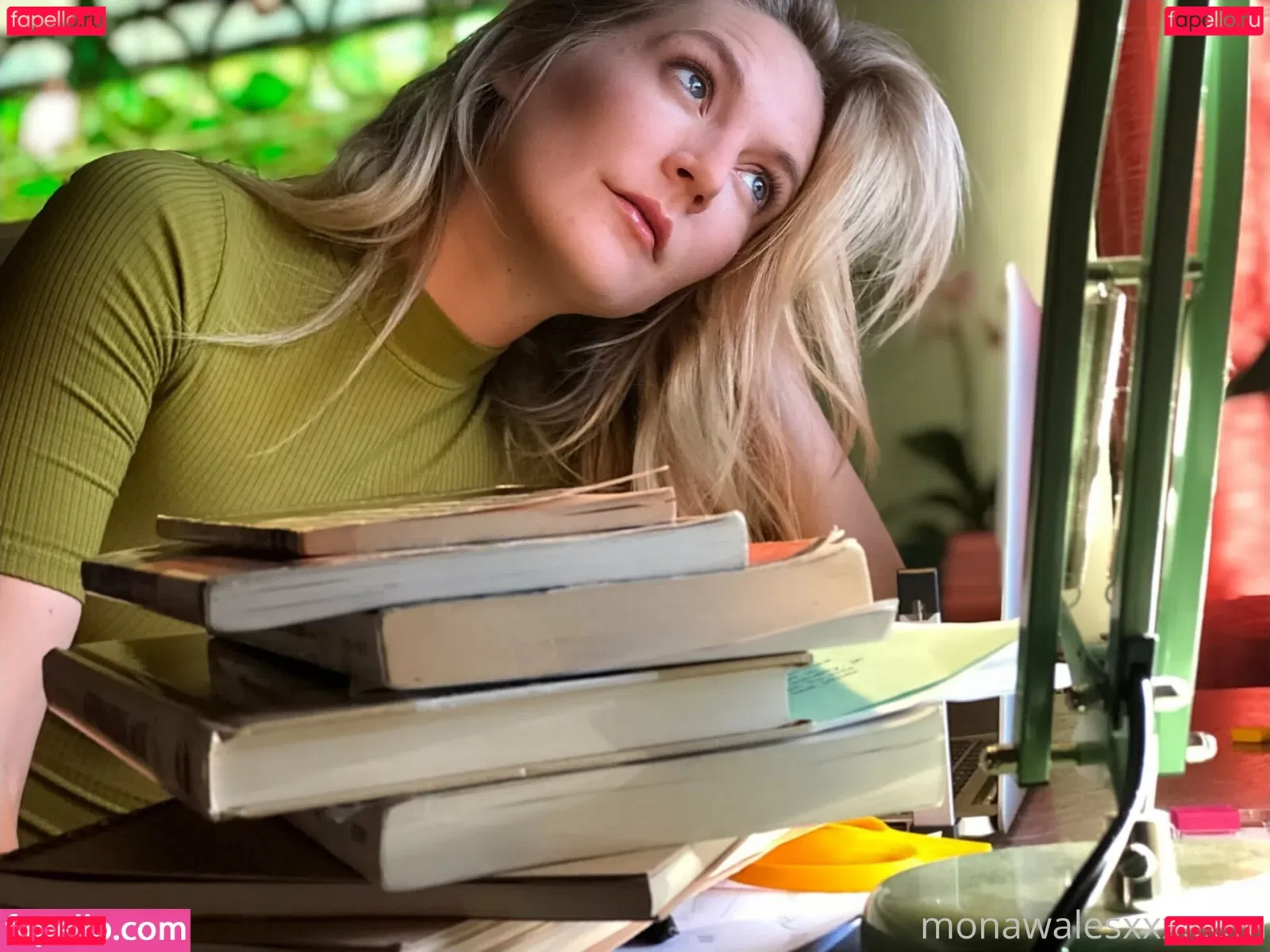 monawalesxxx Onlyfans Photo Gallery 