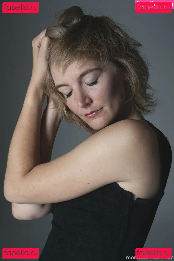 monawalesxxx Onlyfans Photo Gallery 