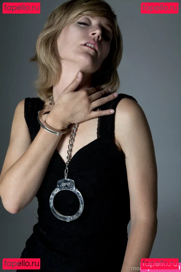 monawalesxxx Onlyfans Photo Gallery 