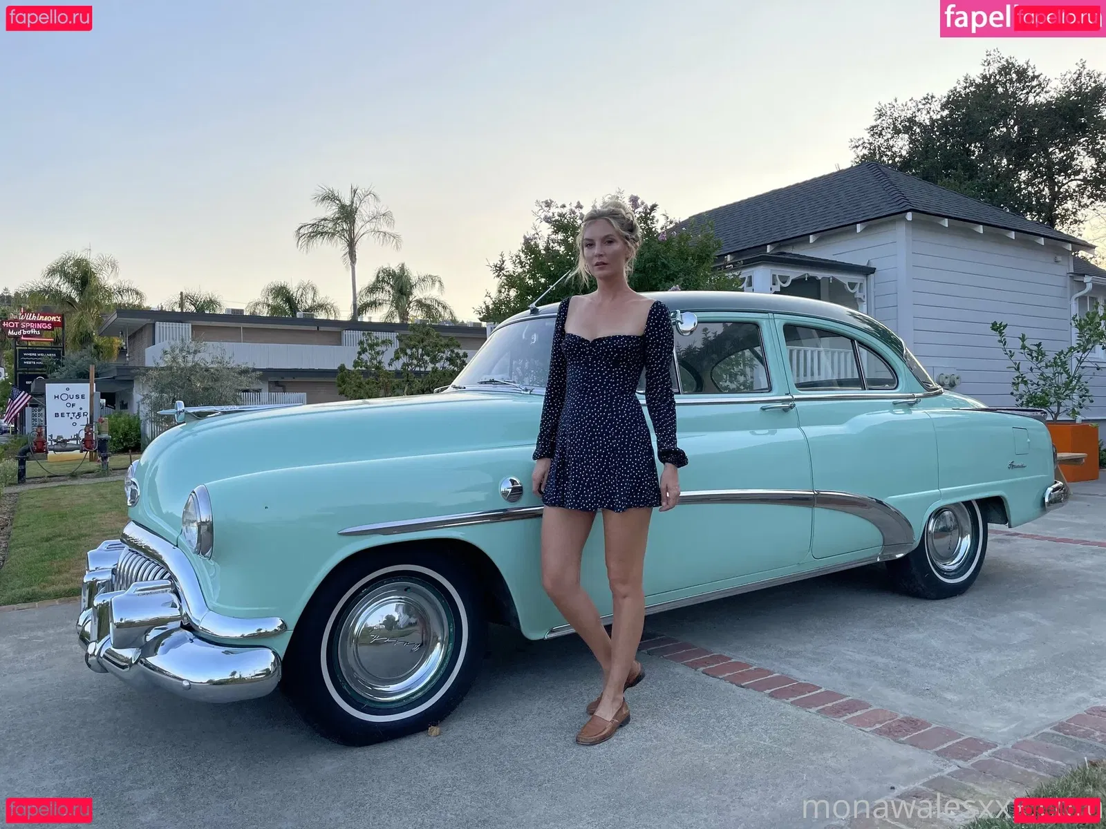 monawalesxxx Onlyfans Photo Gallery 