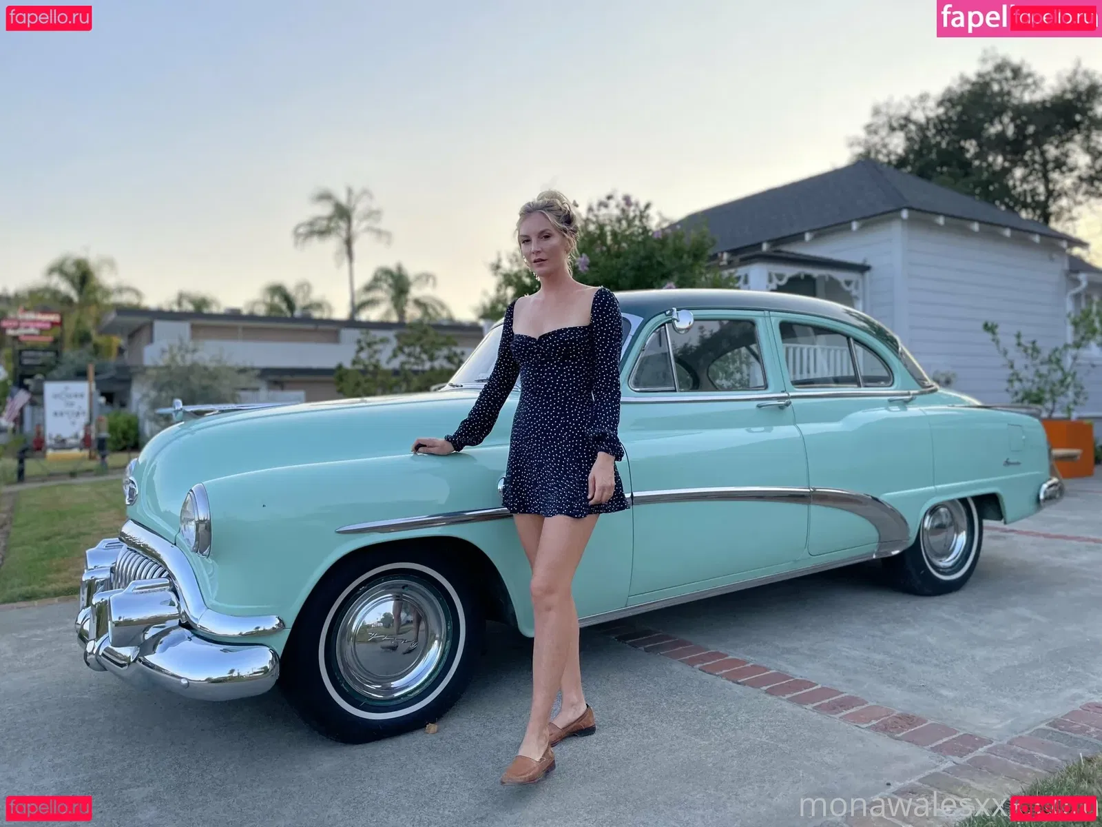 monawalesxxx Onlyfans Photo Gallery 