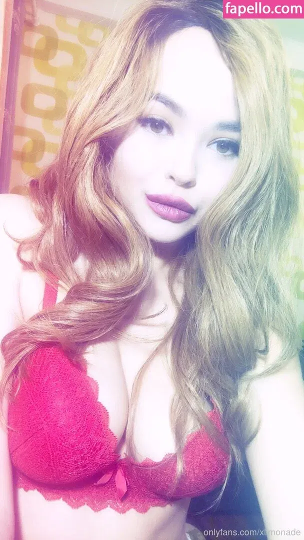 xlimonade Onlyfans Photo Gallery 