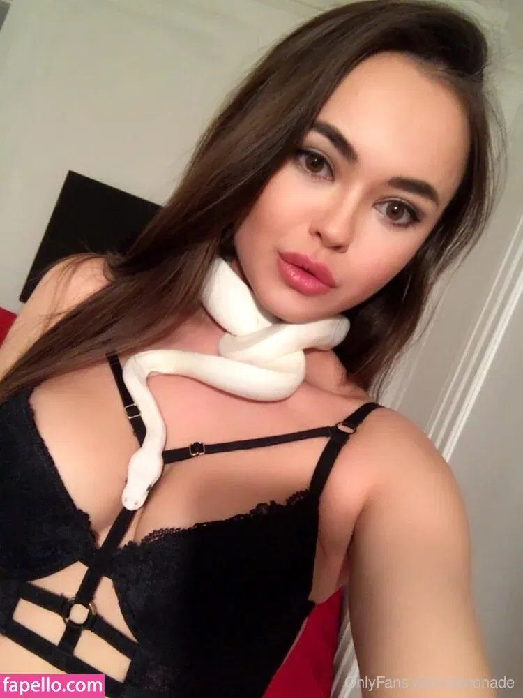 xlimonade Onlyfans Photo Gallery 